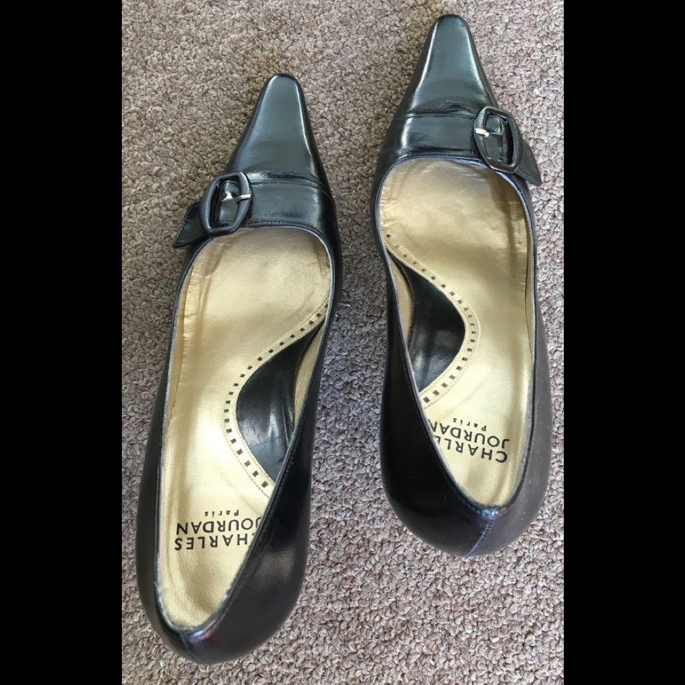 Charles Jourdan Paris Pointy Toe Leather Pumps